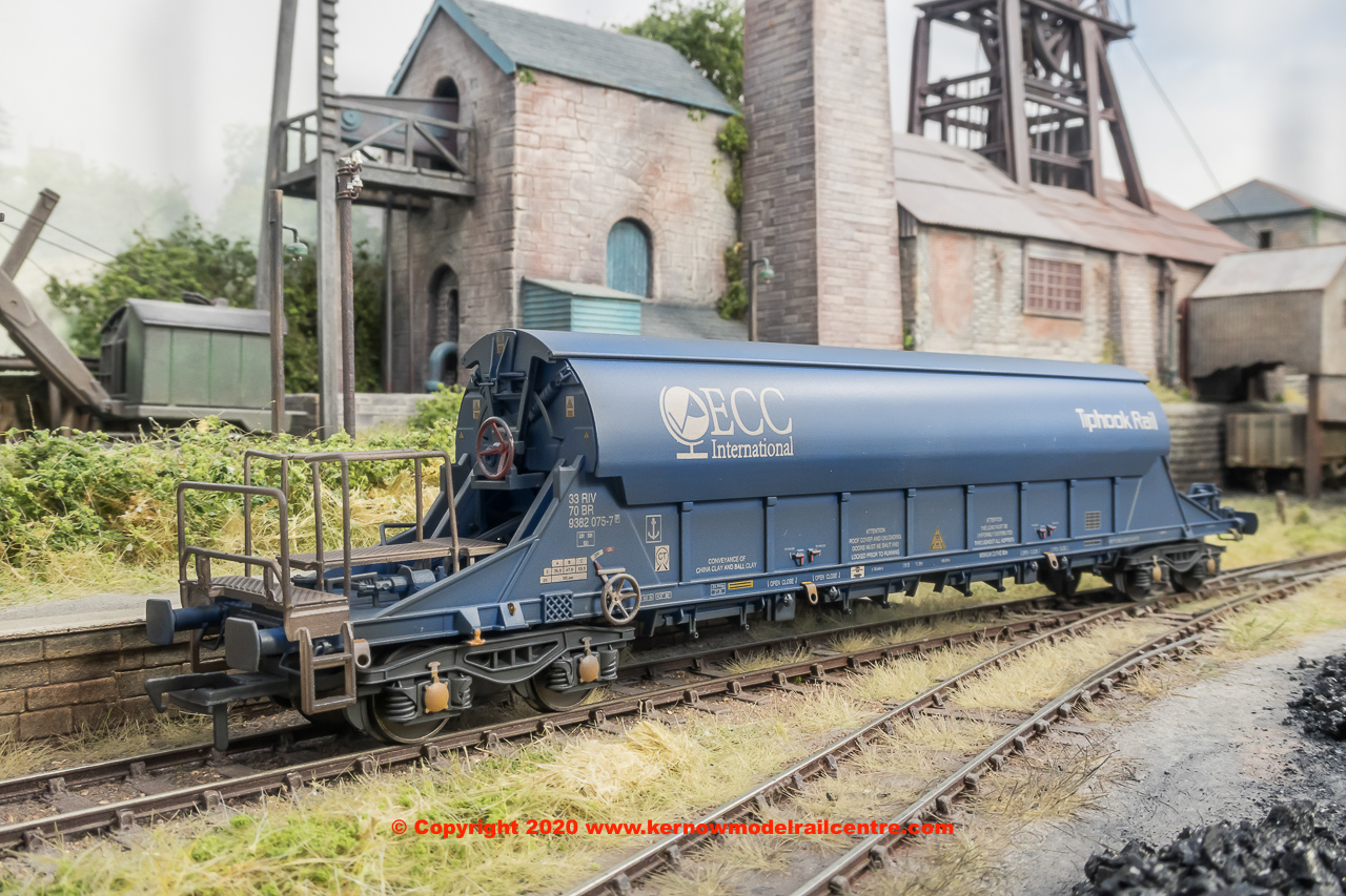 SB002P JIA TIGER China Clay Wagon number 33 70 9382075-7 in ECC International Blue livery with Tiphook Rail branding and weathered finish